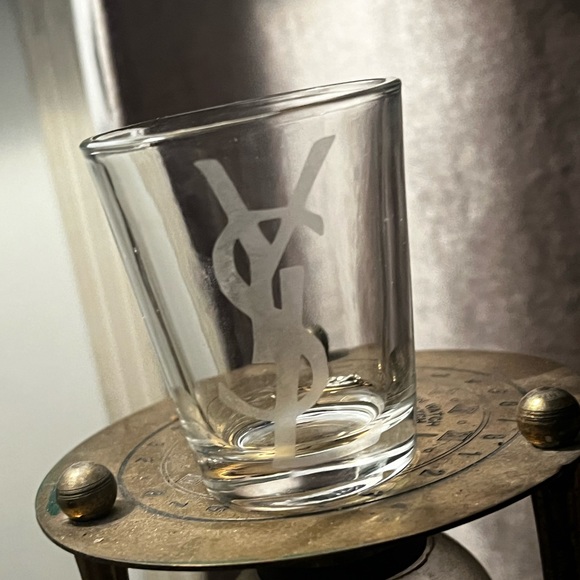 🌹Set of 4 Luxury Designer Etched Shot Glasses - Picture 7 of 7